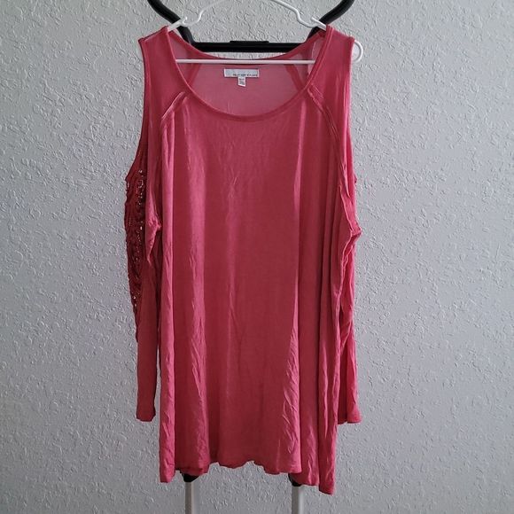 Fourteenth Place Cold Shoulder Top size 2X - Picture 1 of 3